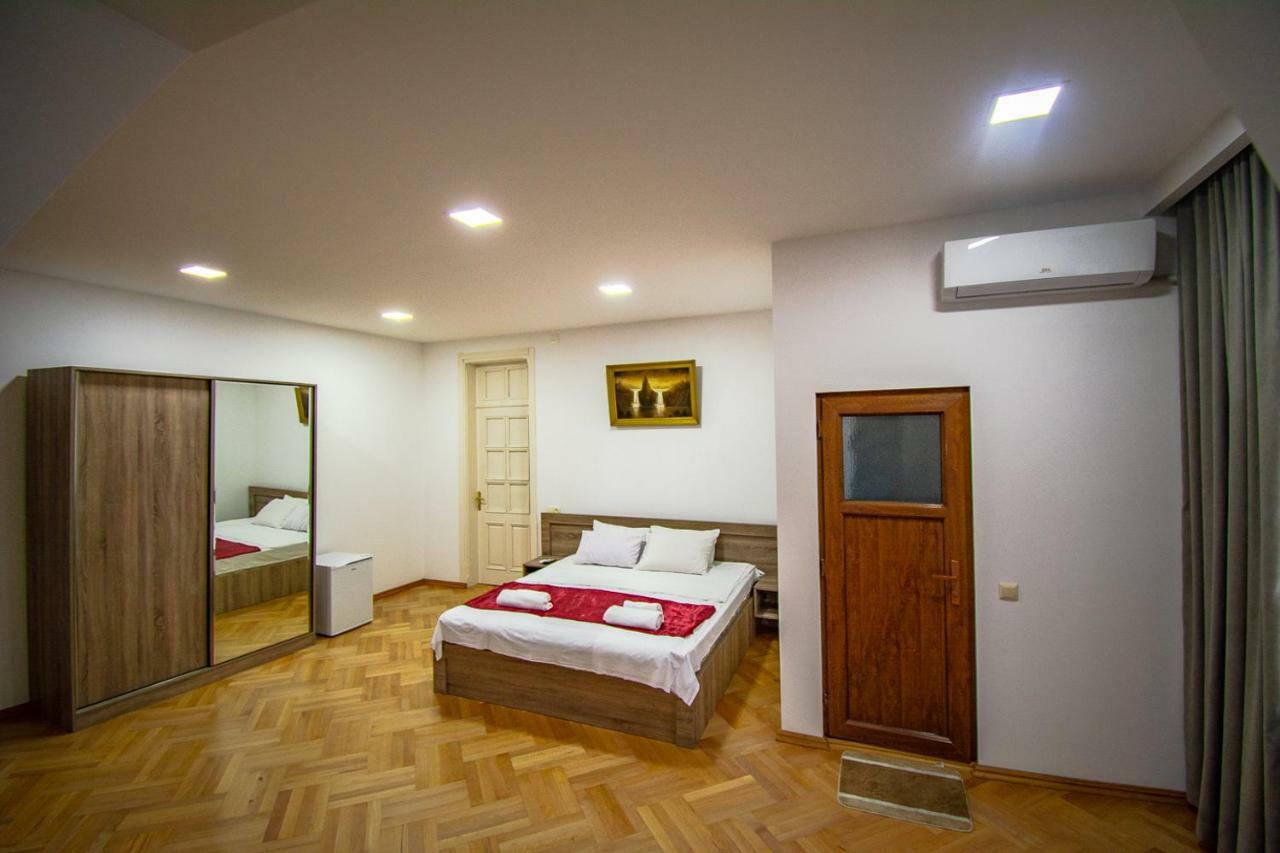 Nana'S Guesthouse Batumi Exteriér fotografie